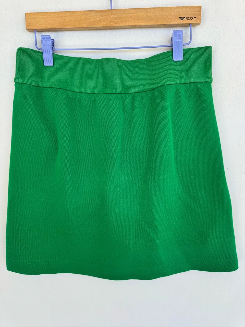 SPANX Green Athletic Mini Skort with White Side Piping
